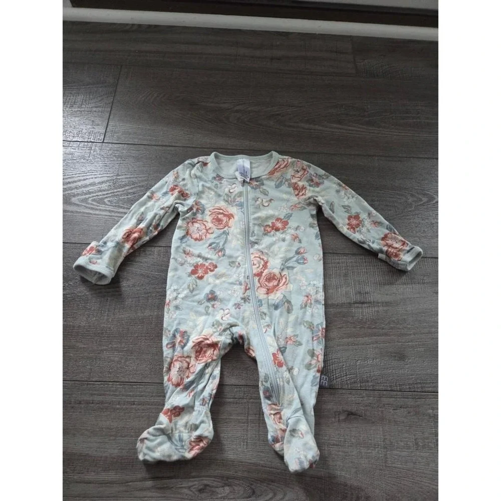 Modern moments baby girl‎ newborn sleeper